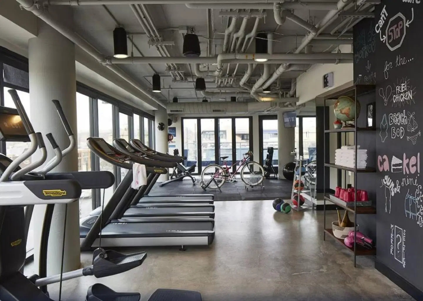 Moxy Denver Cherry Creek SPORTS_AND_LEISURE