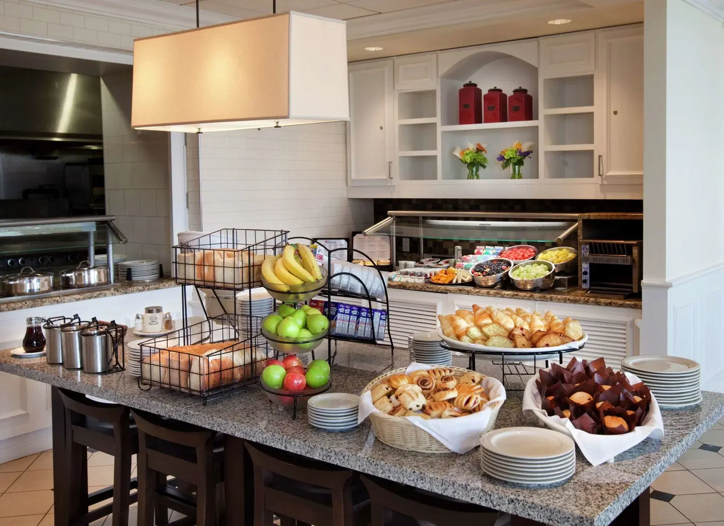 Hilton Garden Inn Montreal Airport Restaurant