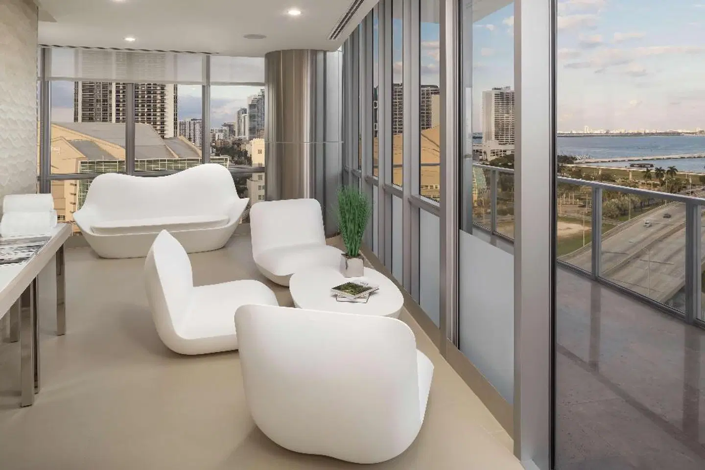 The Gabriel Miami, Curio by Hilton Badezimmer