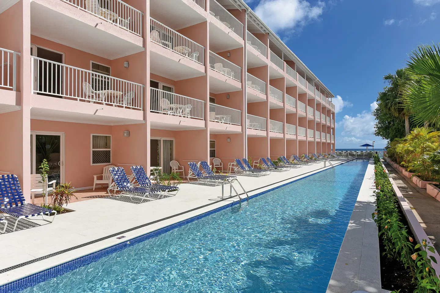 Butterfly Beach Hotel OUTDOOR_POOL