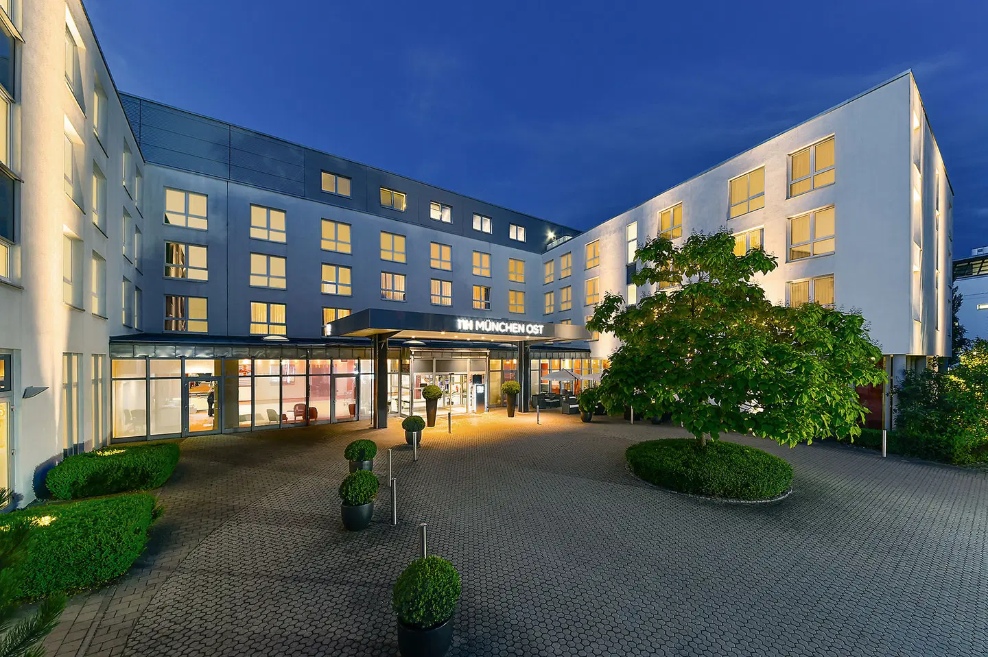 NH München Ost Conference Center EXTERIOR