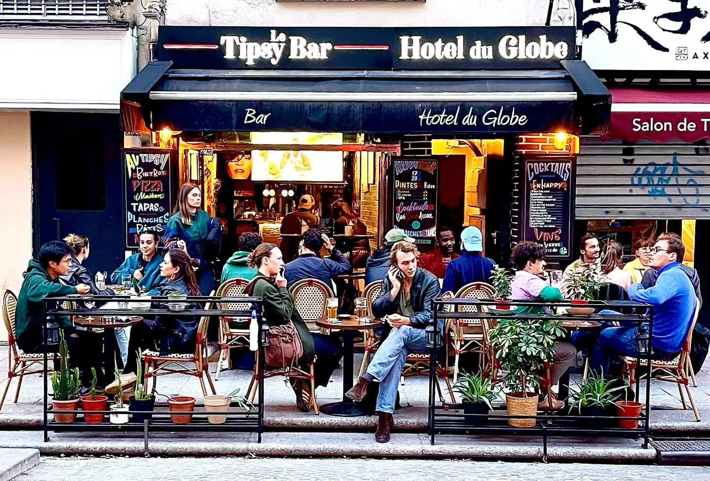 Hotel Du Globe PEOPLE
