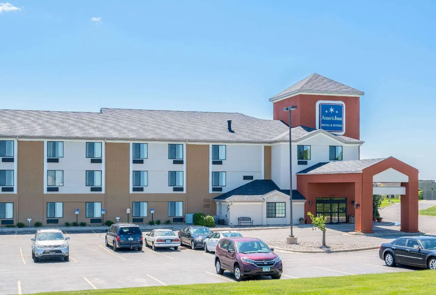 AmericInn Rochester Airport EXTERIOR