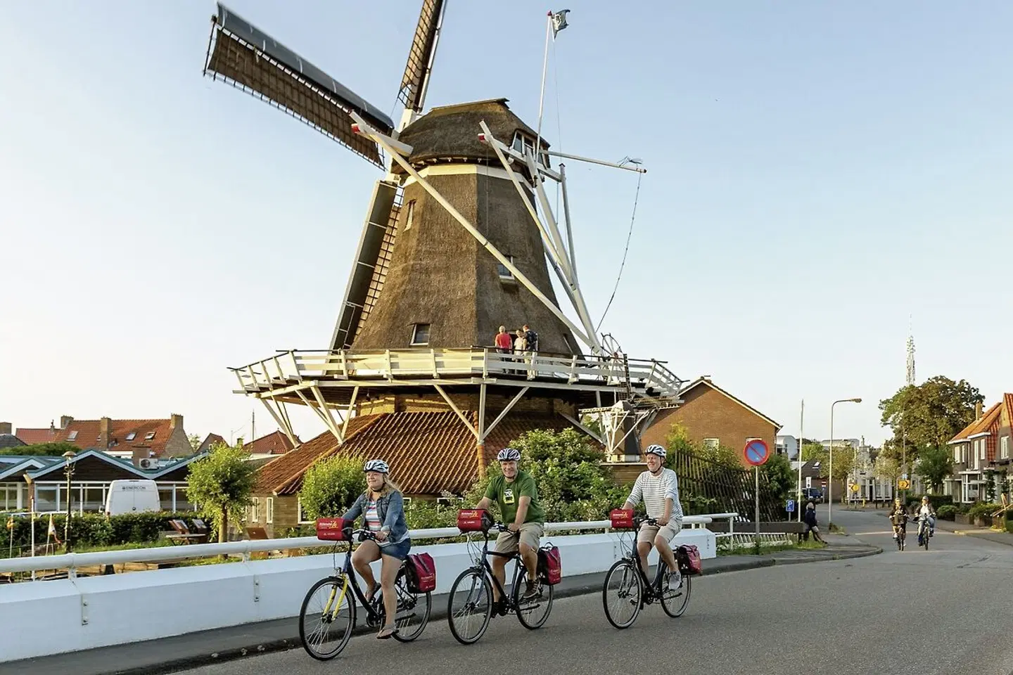 Ijsselmeer SPORTS_AND_LEISURE