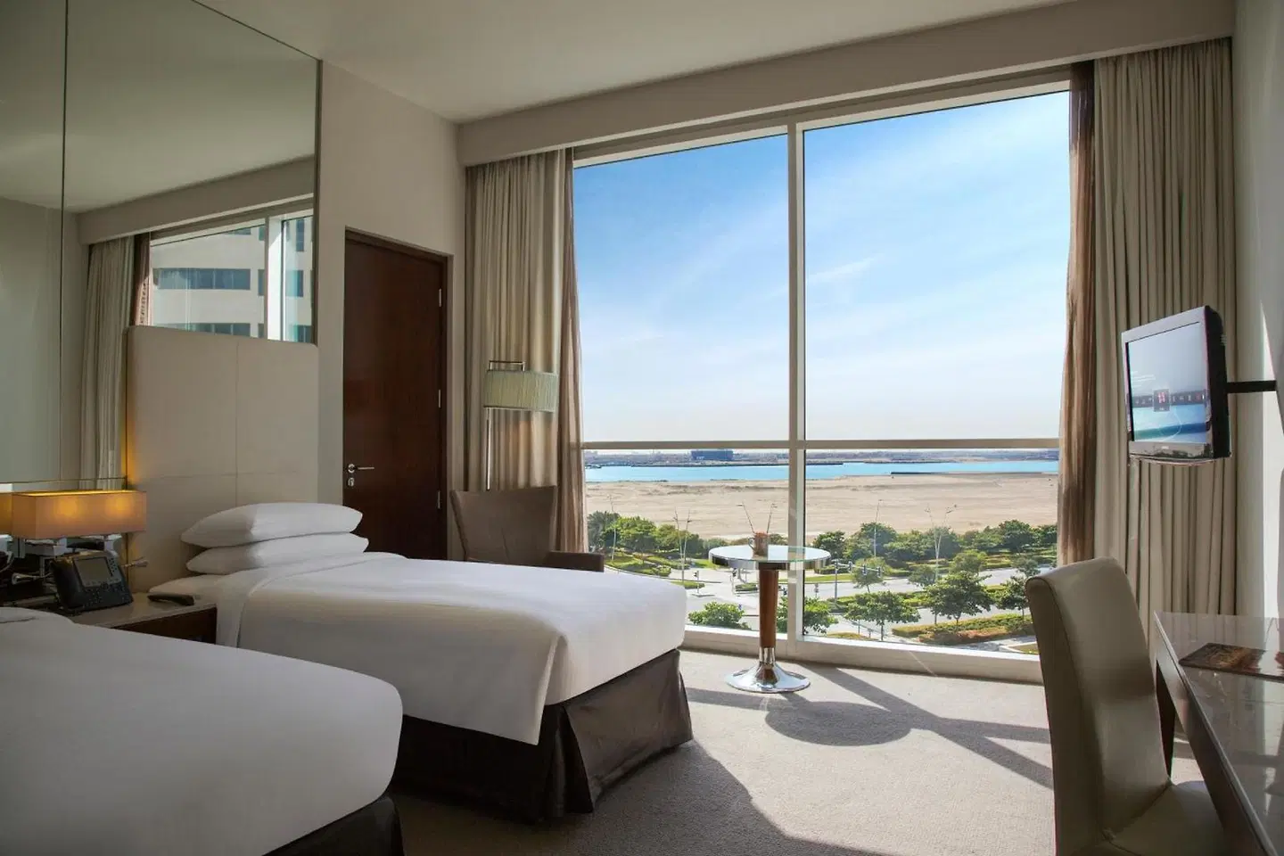 Yas Plaza Circuit by IHG ROOM_EXAMPLE