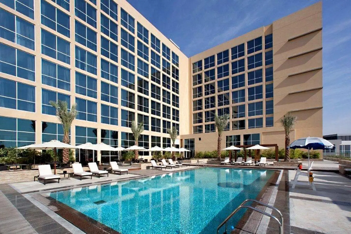 Yas Plaza Circuit by IHG OUTDOOR_POOL