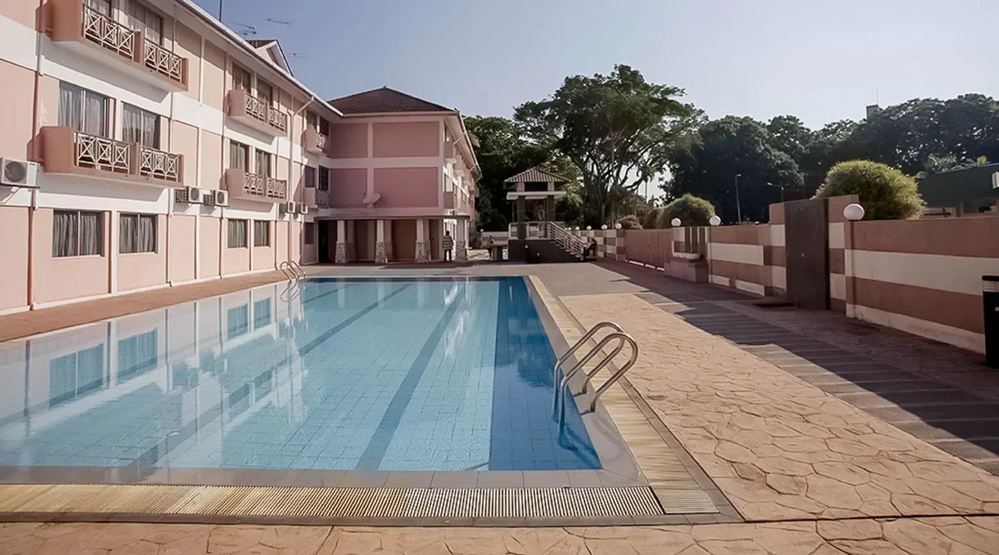 Seri Malaysia OUTDOOR_POOL