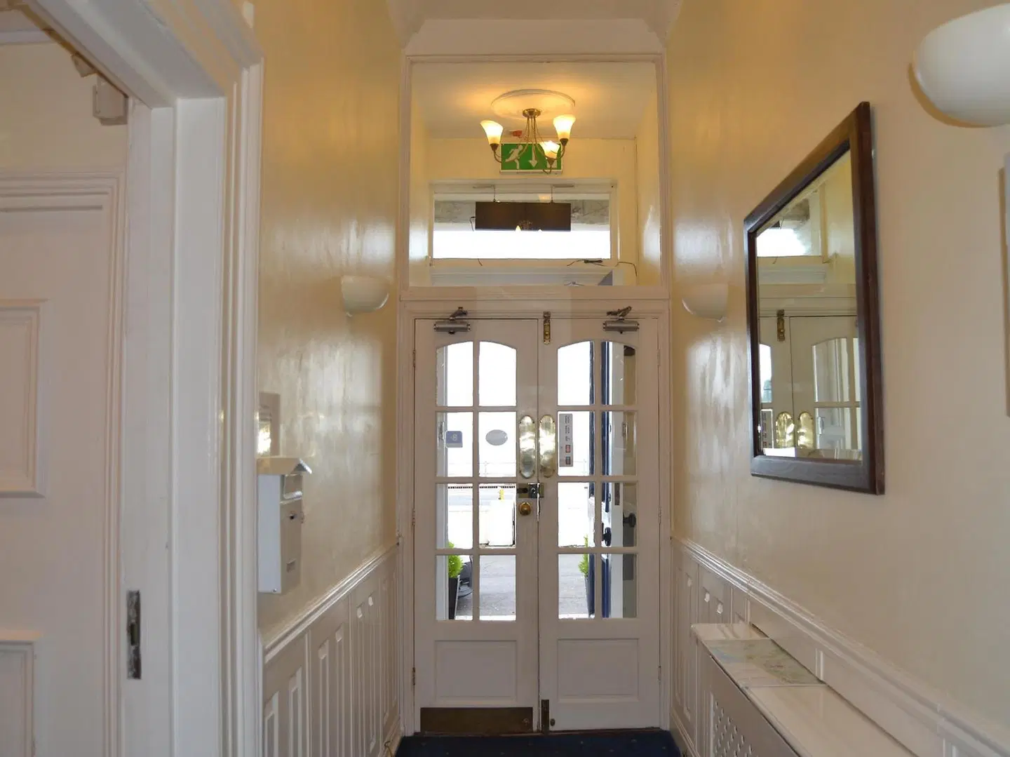 The Lindum LOUNGE_LOBBY
