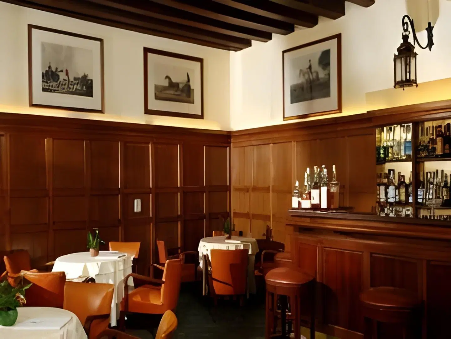 Villa Cipriani Bar