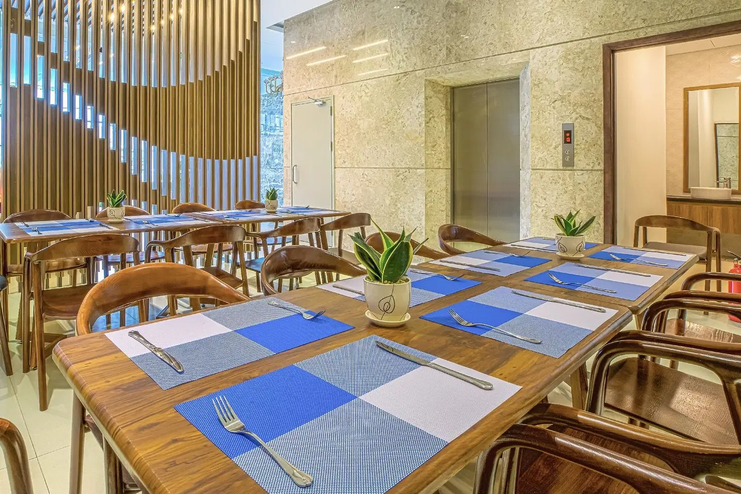 Yen Vy Hotel and Apartment Konferenz