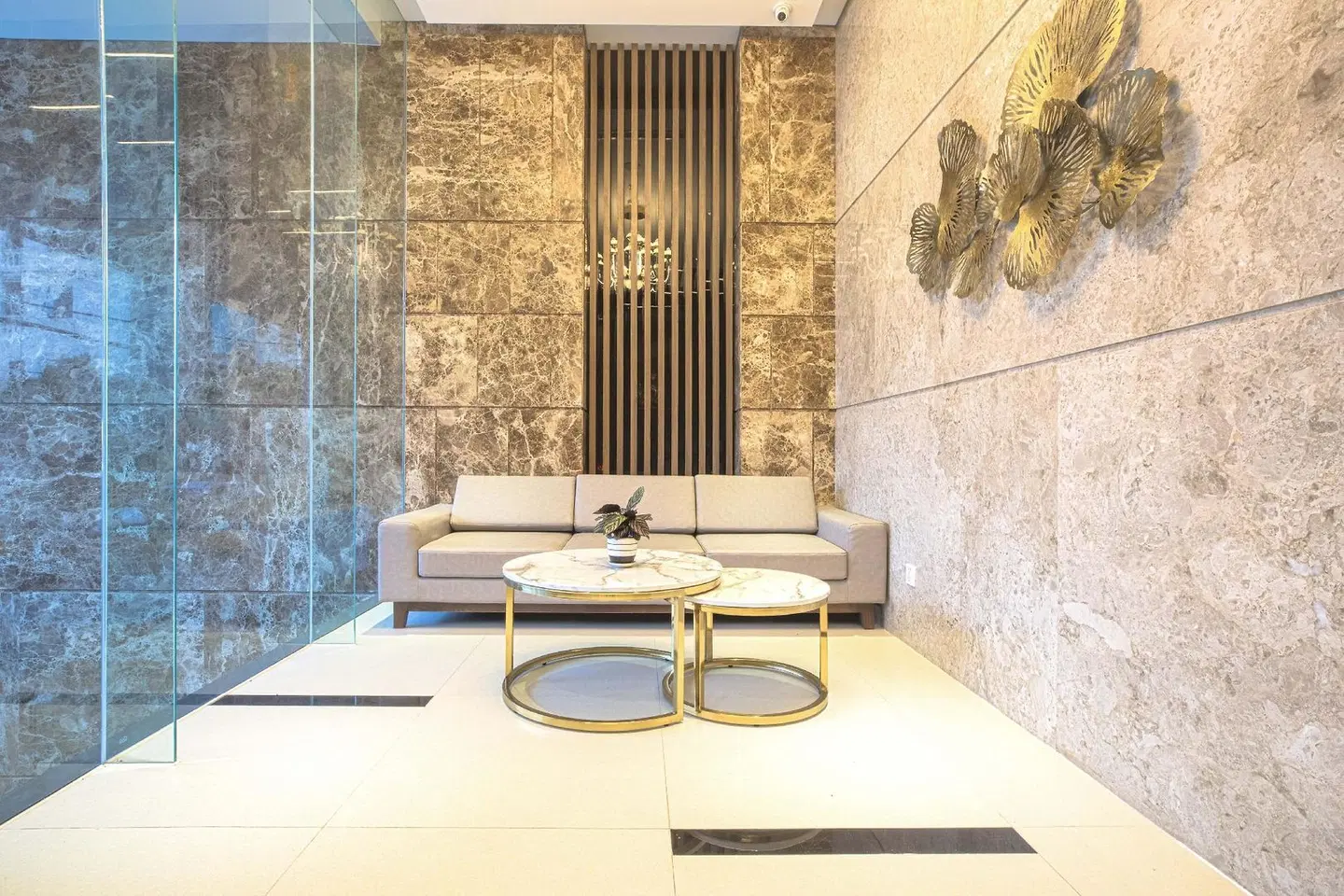 Yen Vy Hotel and Apartment BATHROOM