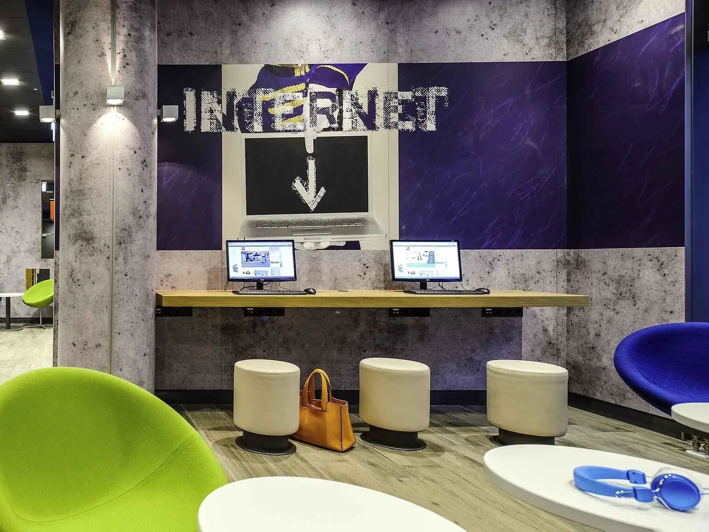 ibis budget Jakarta Airport Bar