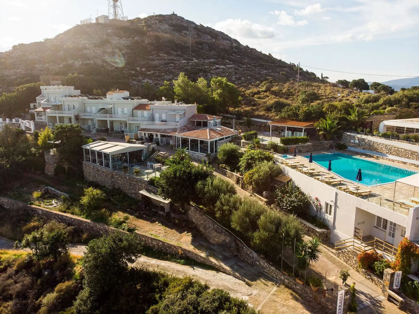 Adrakos Apartments EXTERIOR