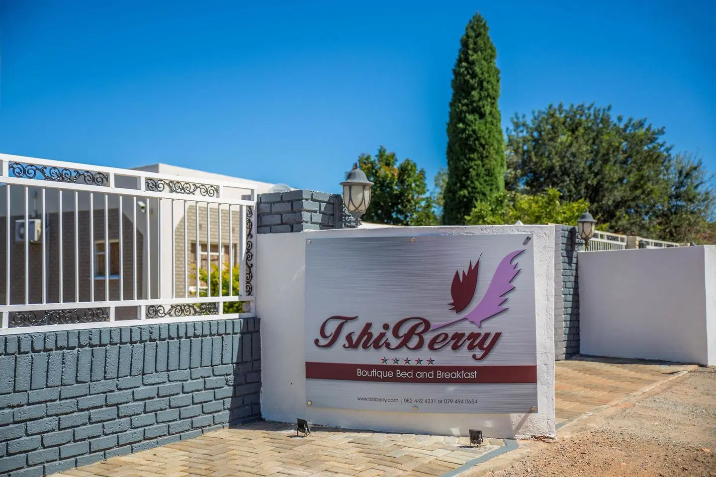 TshiBerry Bed & Breakfast EXTERIOR