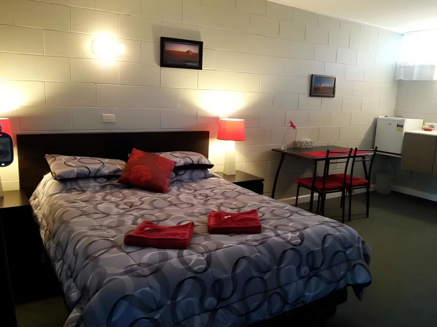 Gazebo Motor Inn ROOM_EXAMPLE