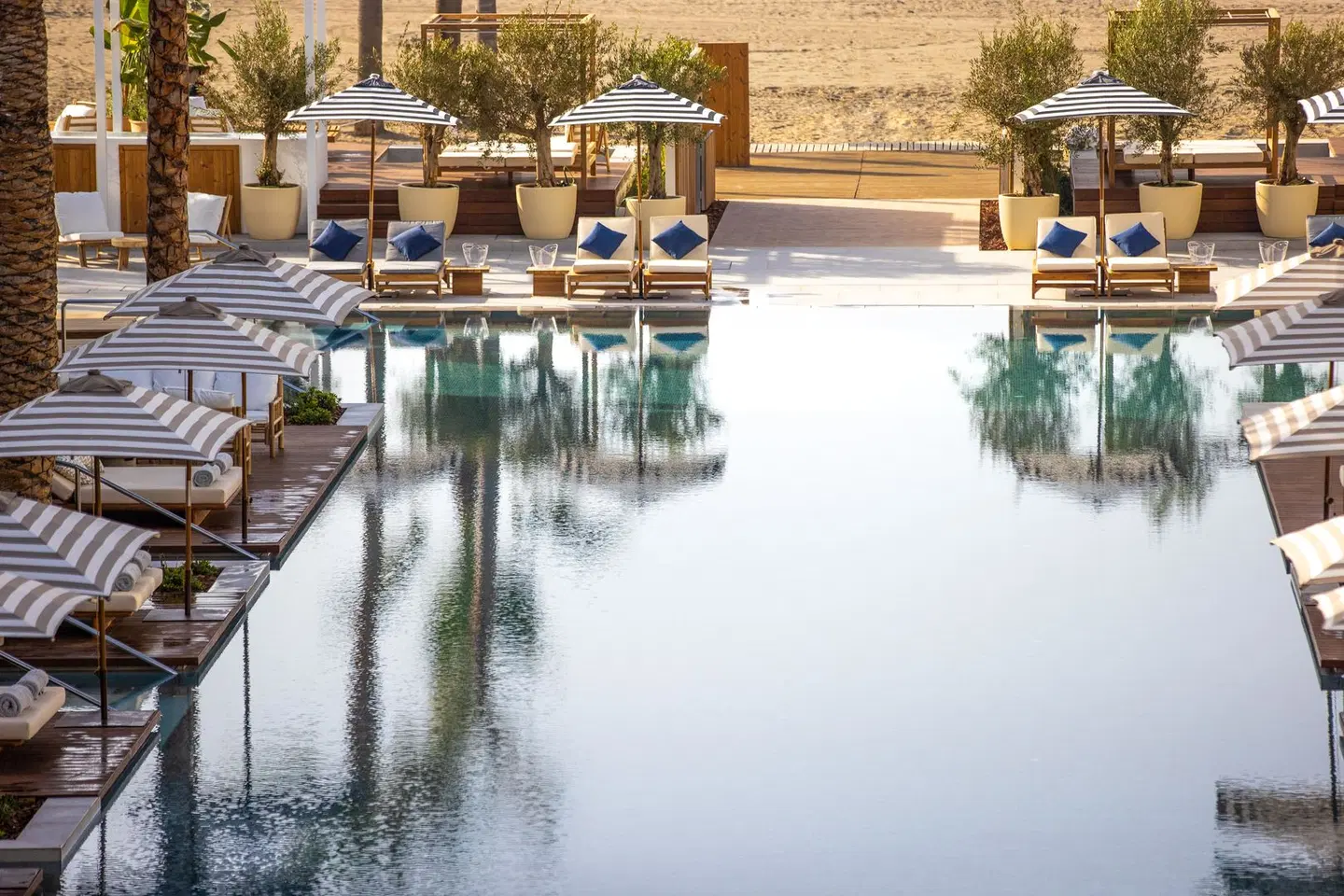 METT Hotel & Beach Resort Marbella - Estepona OUTDOOR_POOL