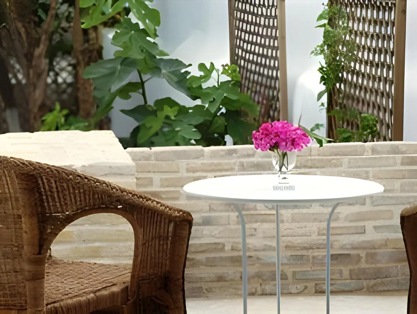 Kouneni Apartments TERRACE