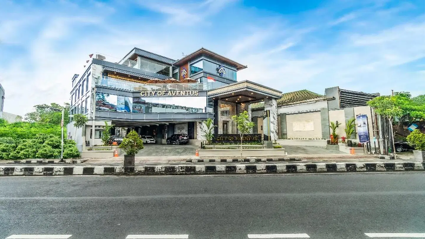 City Of Aventus Hotel Denpasar EXTERIOR