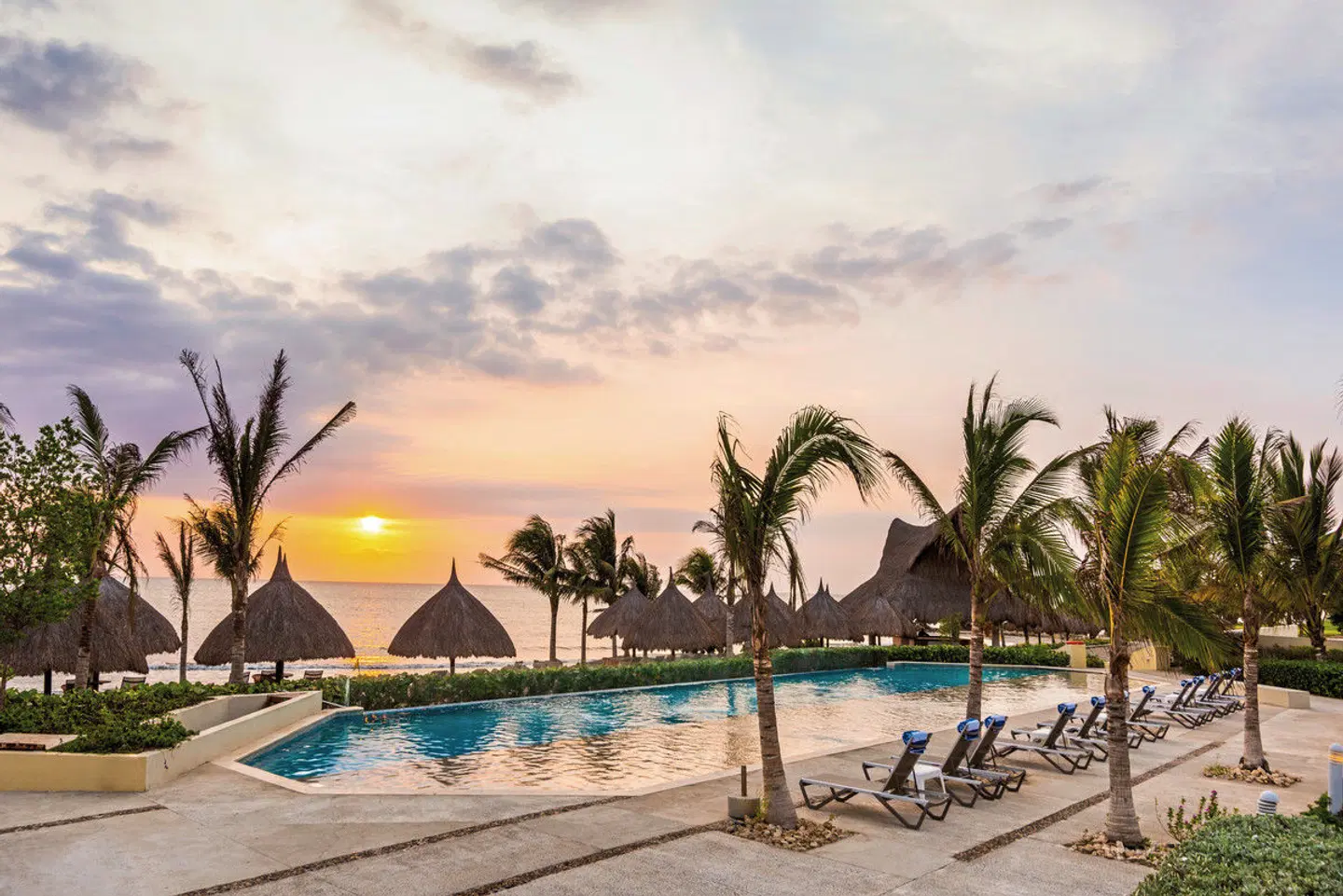 Dreams Karibana Cartagena Golf & Spa Resort OUTDOOR_POOL