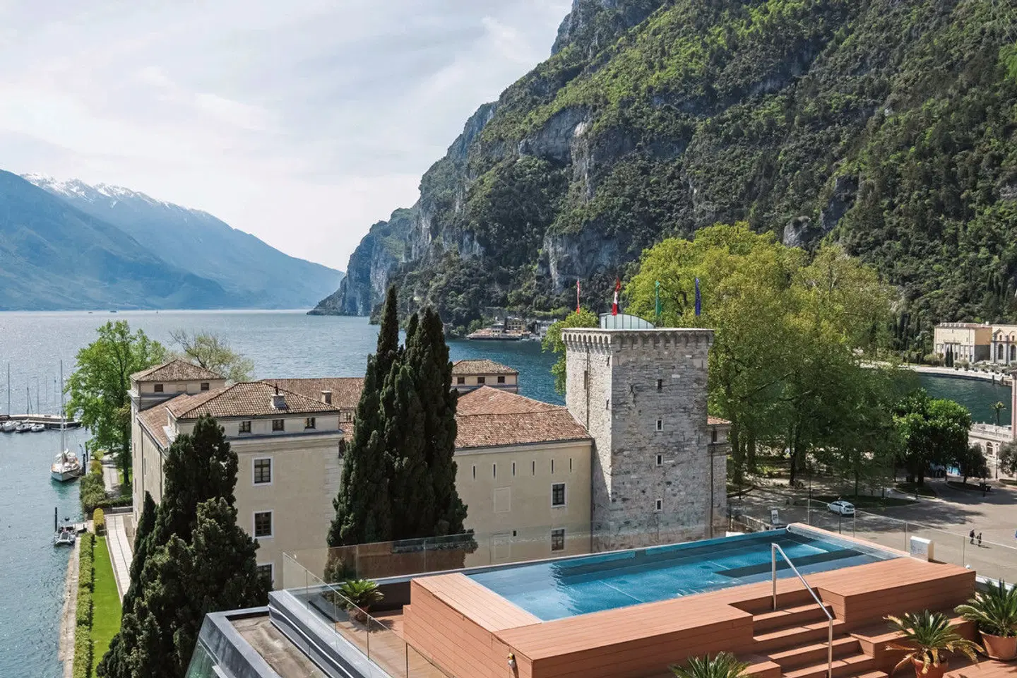 Grand Hotel Riva EXTERIOR