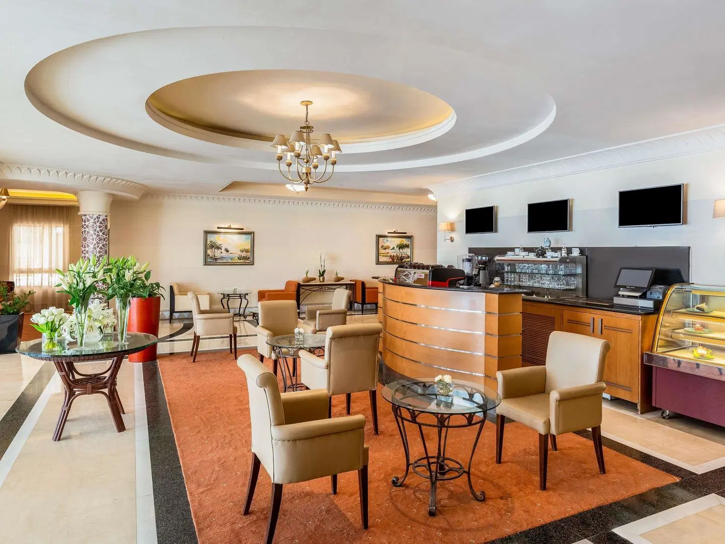 Mövenpick Hotel Doha Bar
