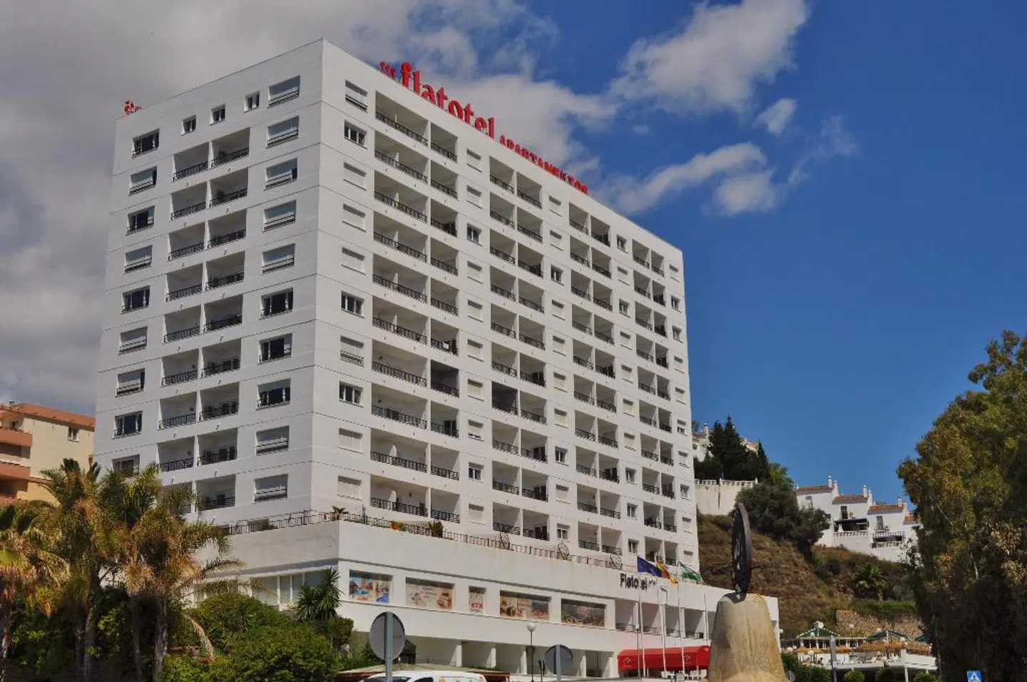 First Flatotel International EXTERIOR