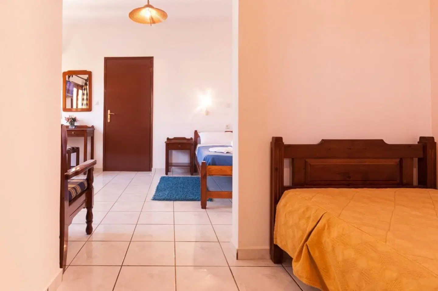 Poco Loco Bed & Breakfast ROOM_EXAMPLE