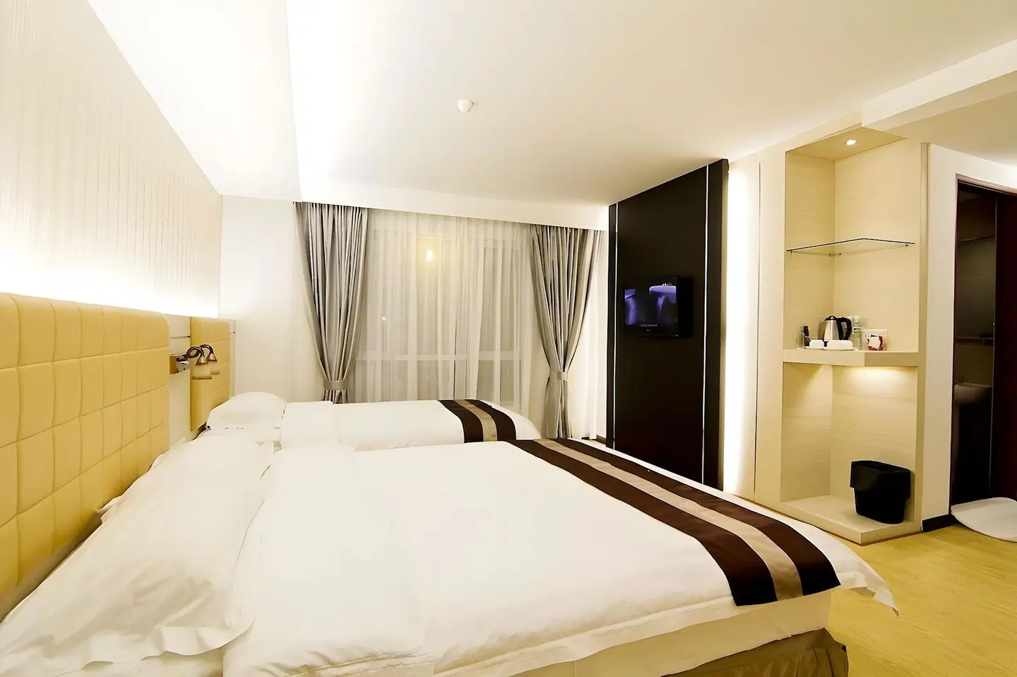 Kingsley Hotel ROOM_EXAMPLE
