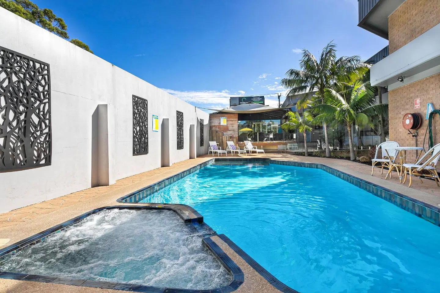 Peninsula Nelson Bay Motel and Serviced Apartments OUTDOOR_POOL