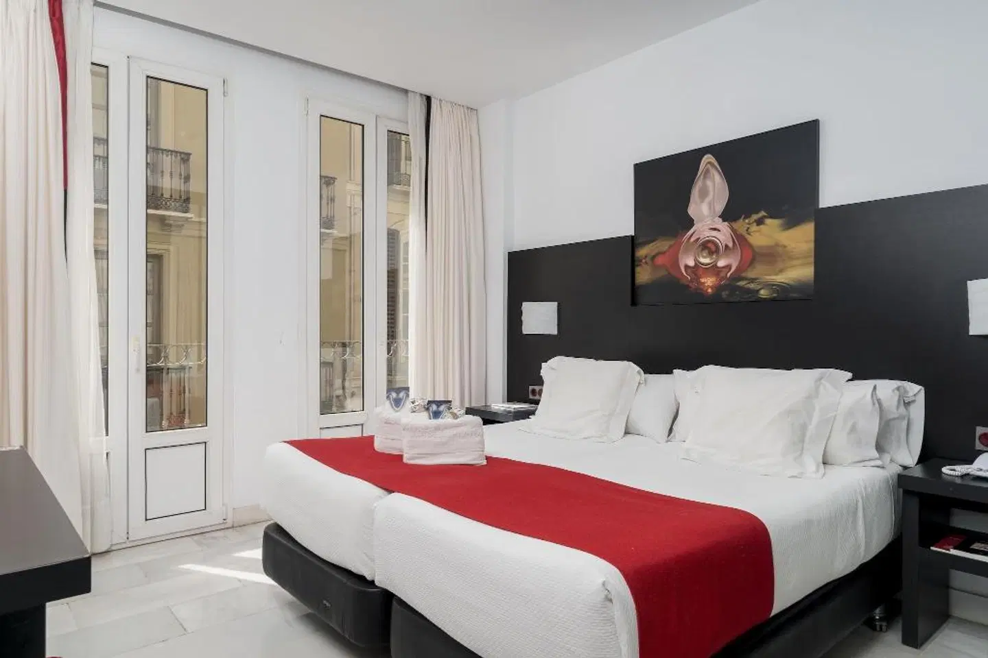 Del Pintor ROOM_EXAMPLE