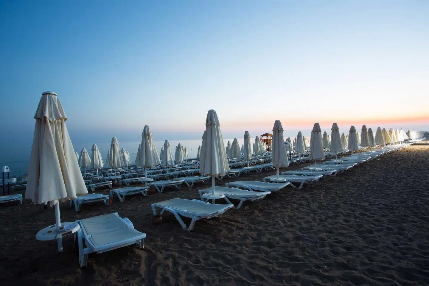Water Side Resort BEACH