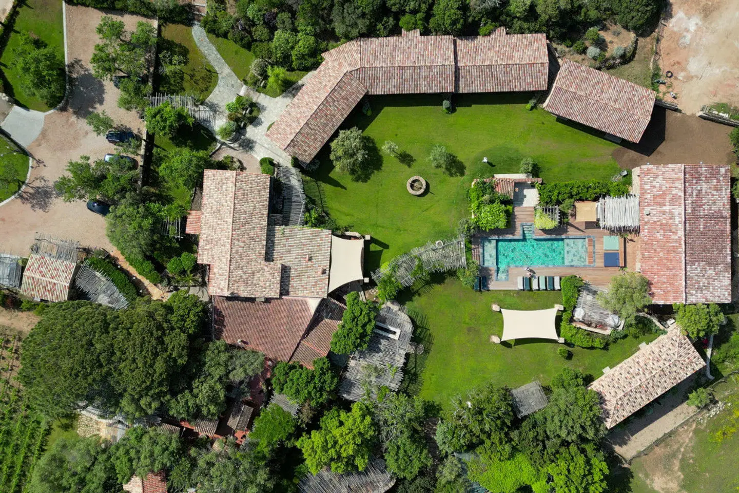 Domaine Pozzo de Mastri EXTERIOR