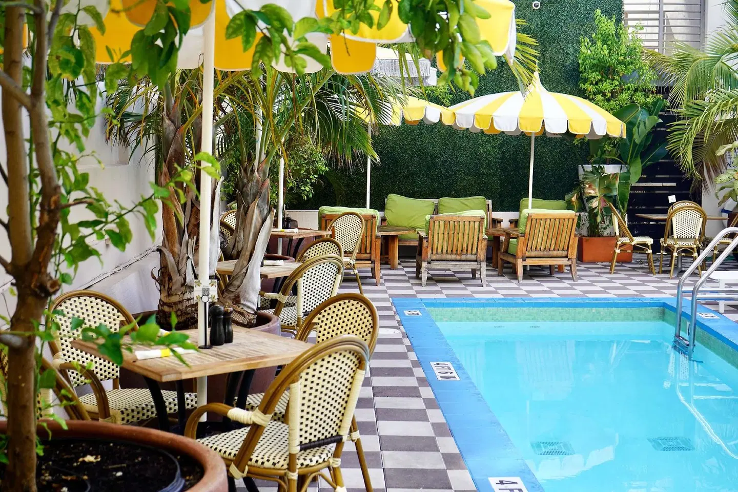 Clinton Hotel South Beach OUTDOOR_POOL