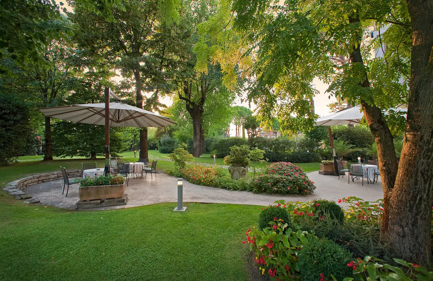 Bristol Buja Garten