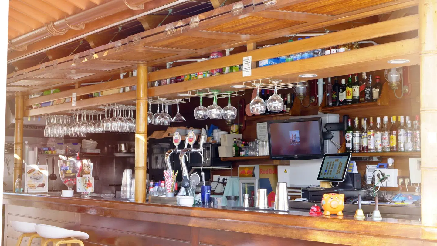 Bungalows Los Almendros - Gay Exclusive Bar