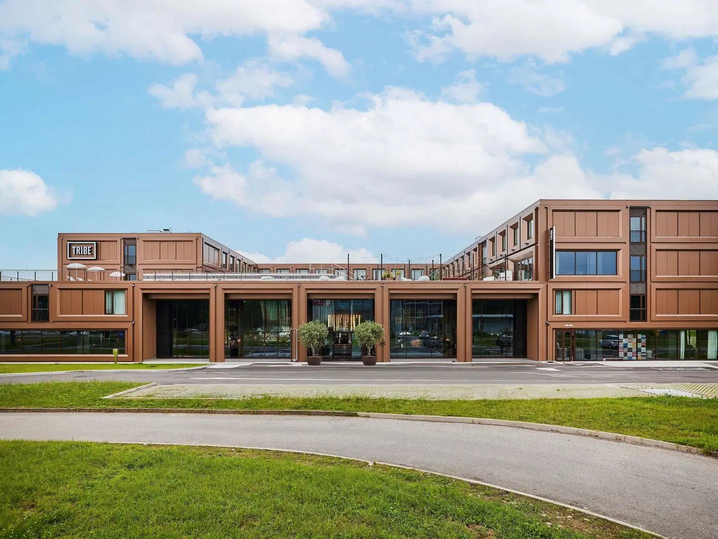 Tribe Milano Malpensa EXTERIOR