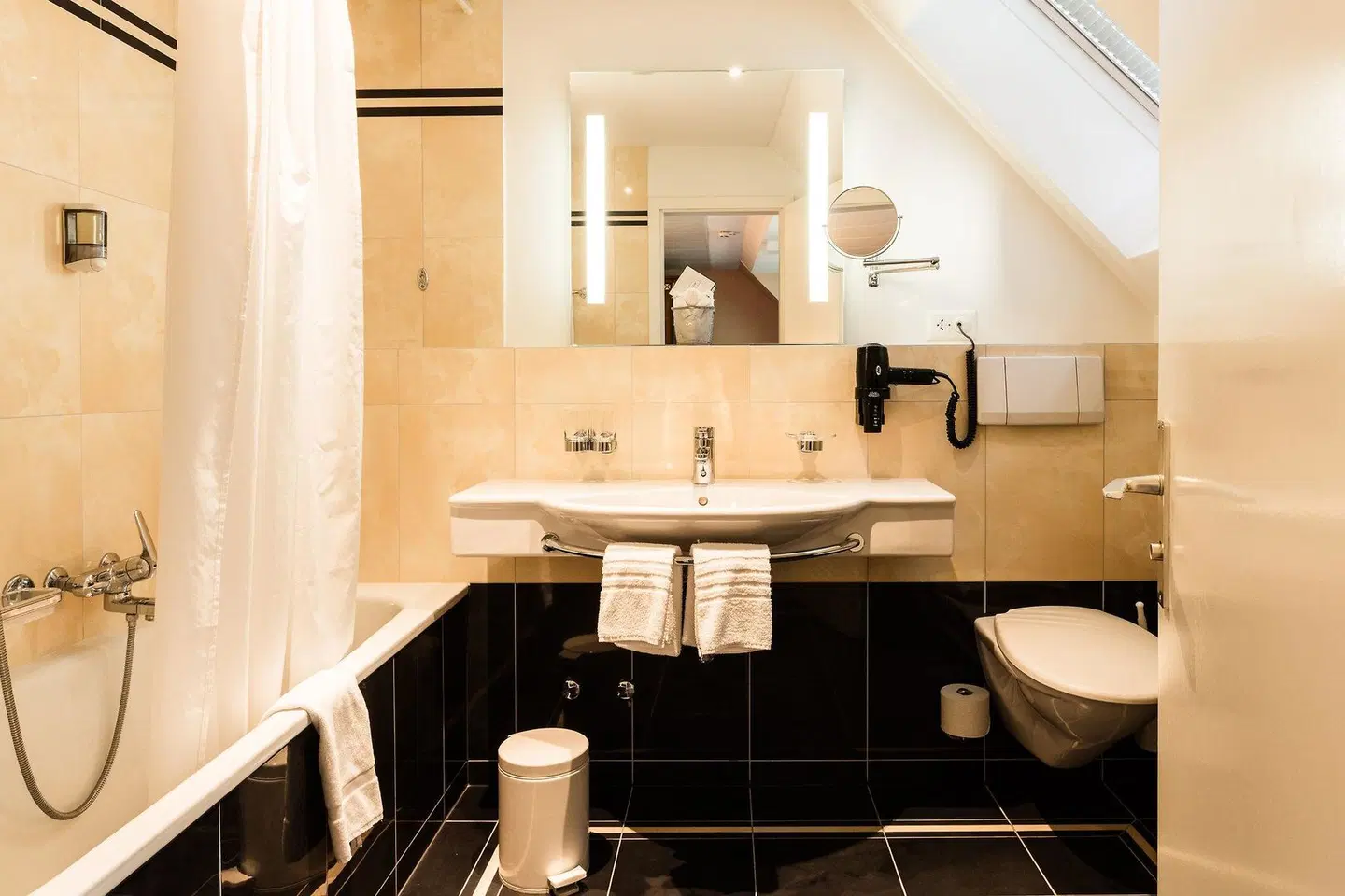 Engimatt City & Garden Hotel Badezimmer