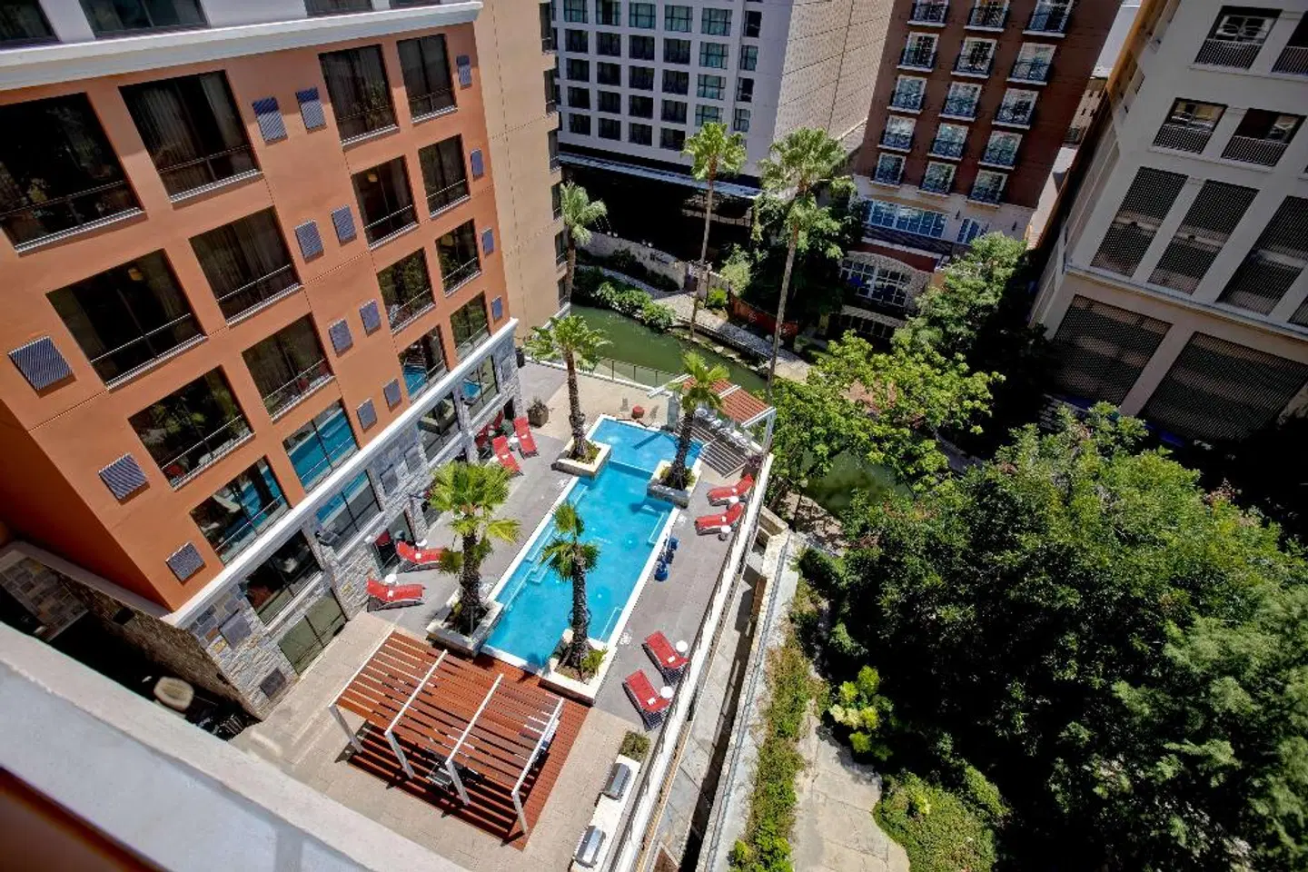 Hampton Inn & Suites San Antonio Riverwalk EXTERIOR