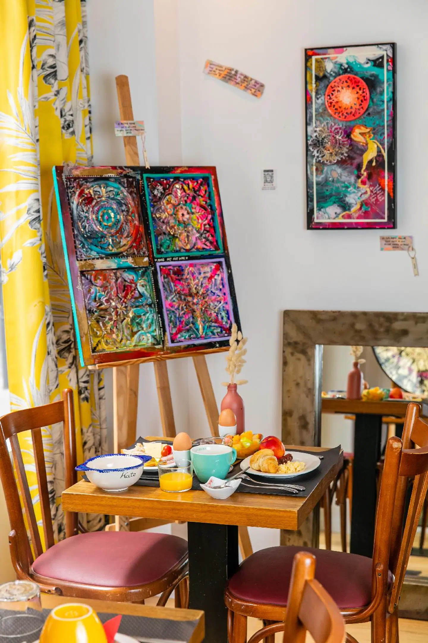 Crayon ROOM_EXAMPLE