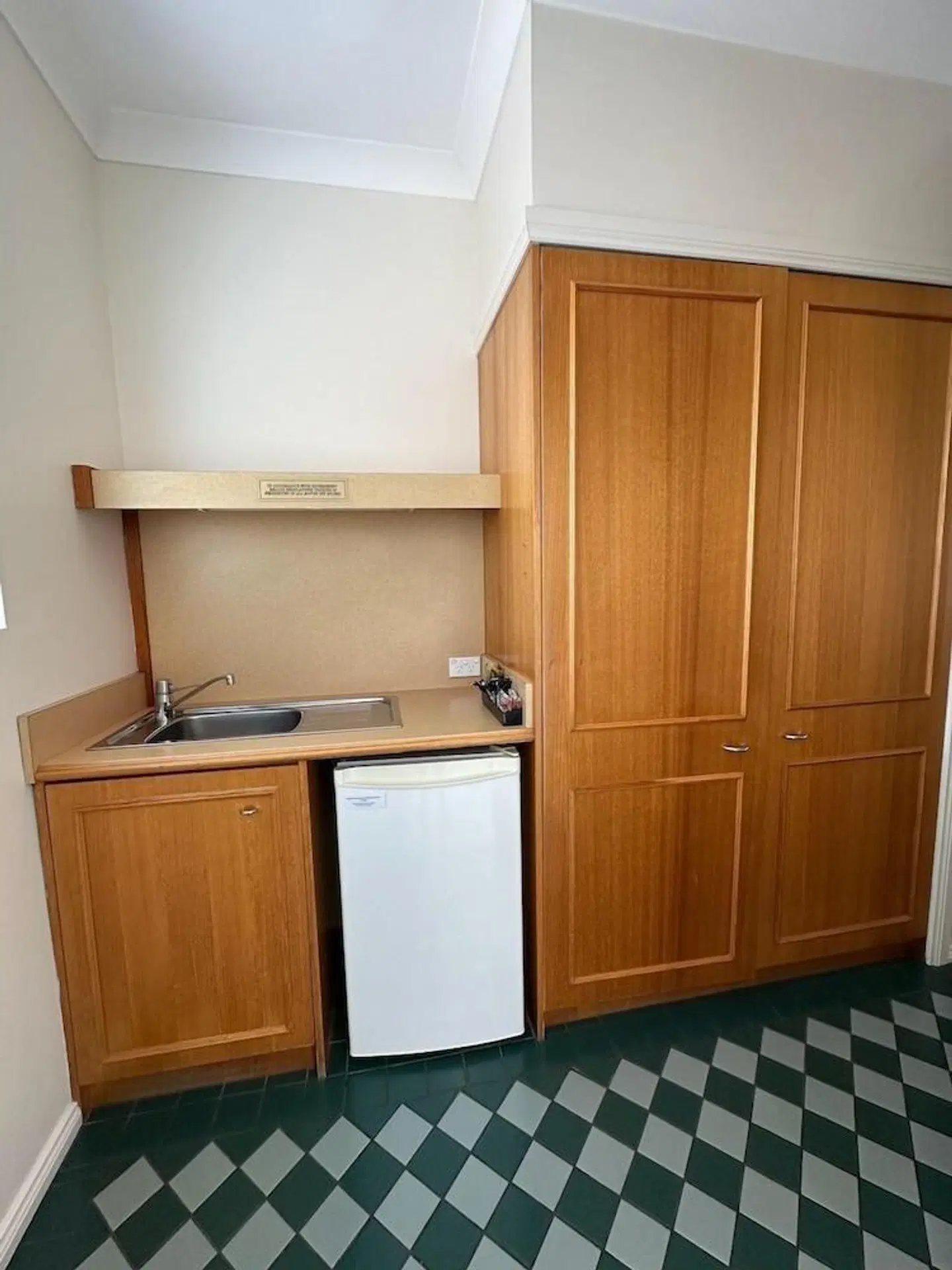 Young Federation Motor Inn ROOM_EXAMPLE