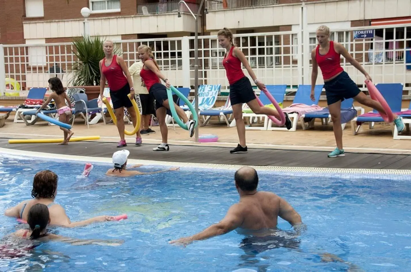 Hotel Bon Repos OUTDOOR_POOL