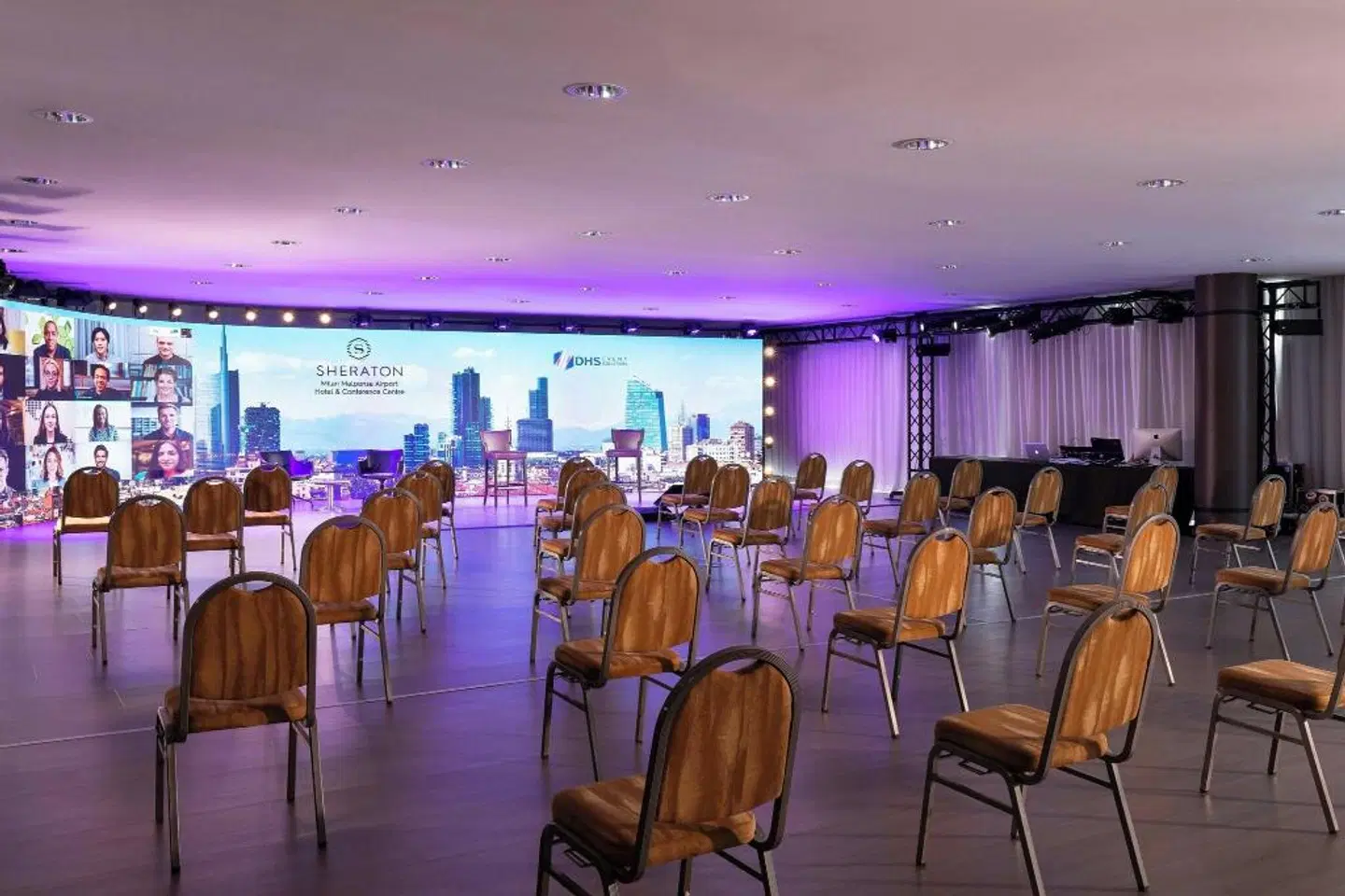 Sheraton Milan Malpensa Airport Hotel & Conference Centre Restaurant