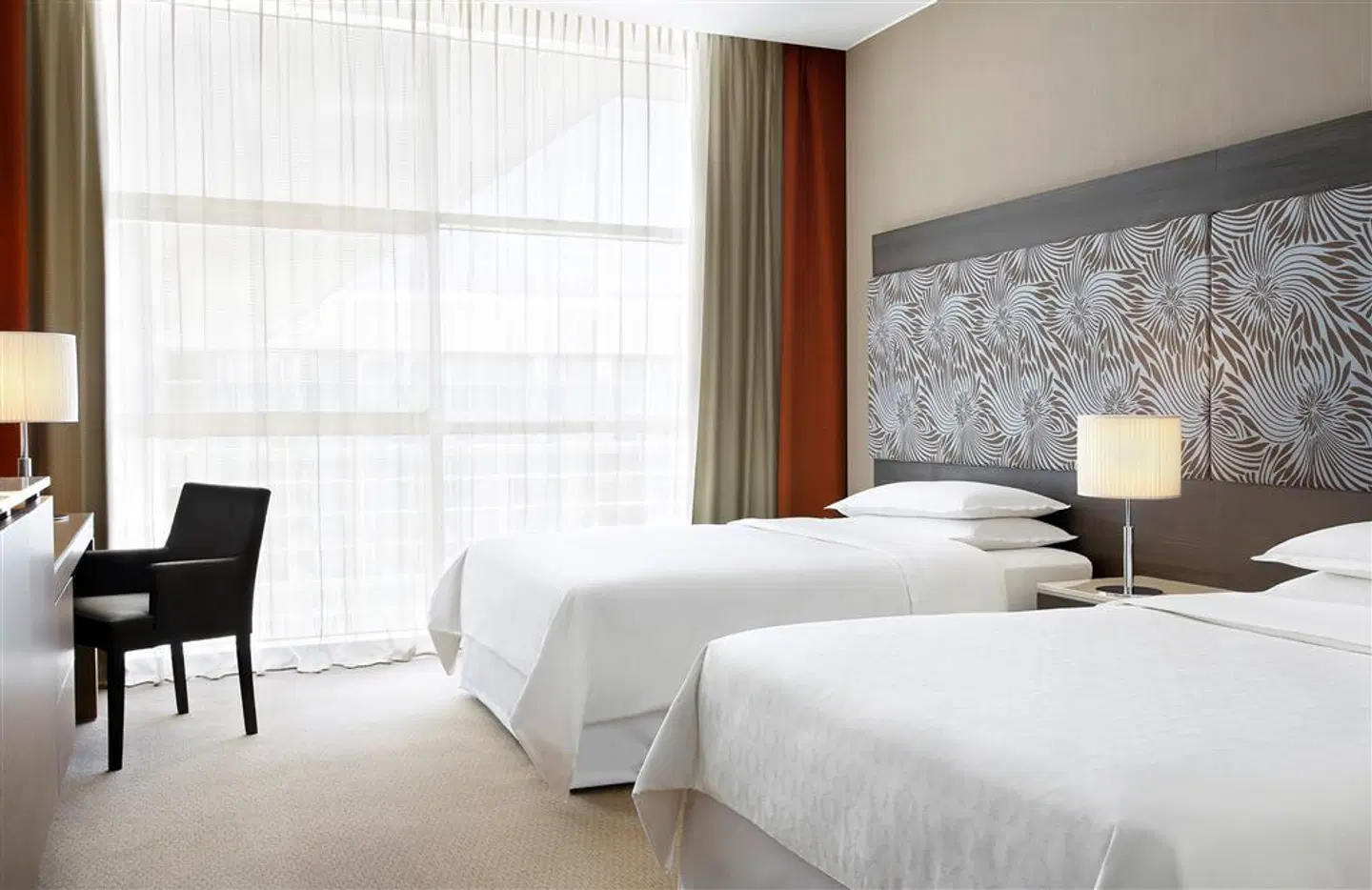 Sheraton Milan Malpensa Airport Hotel & Conference Centre ROOM_EXAMPLE