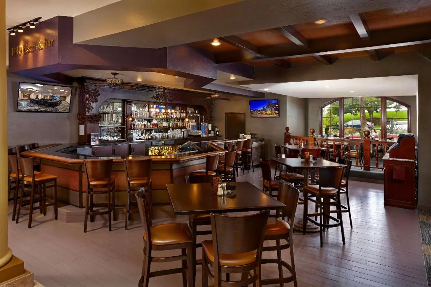 Embassy Suites by Hilton Los Angeles International Airport South Bar