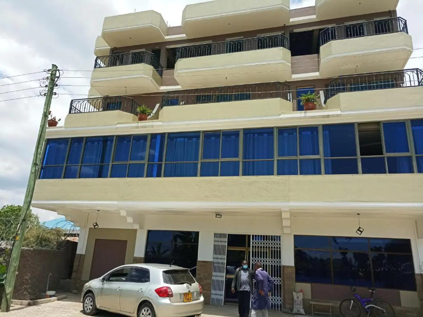 Hotel Taji EXTERIOR
