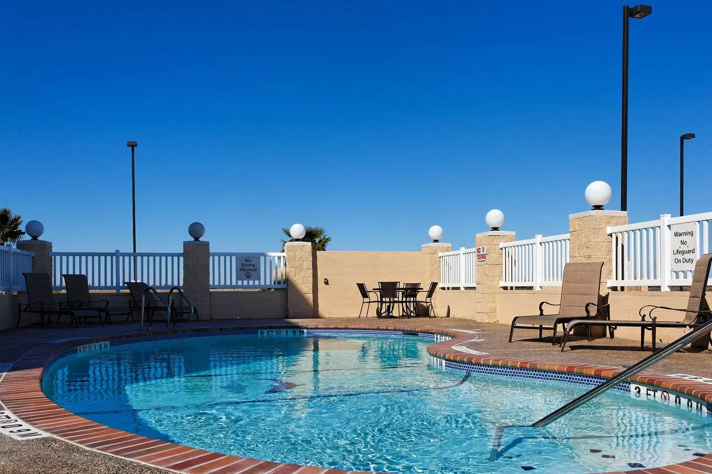 Holiday Inn Express & Suites Corpus Christi-Portland by IHG OUTDOOR_POOL