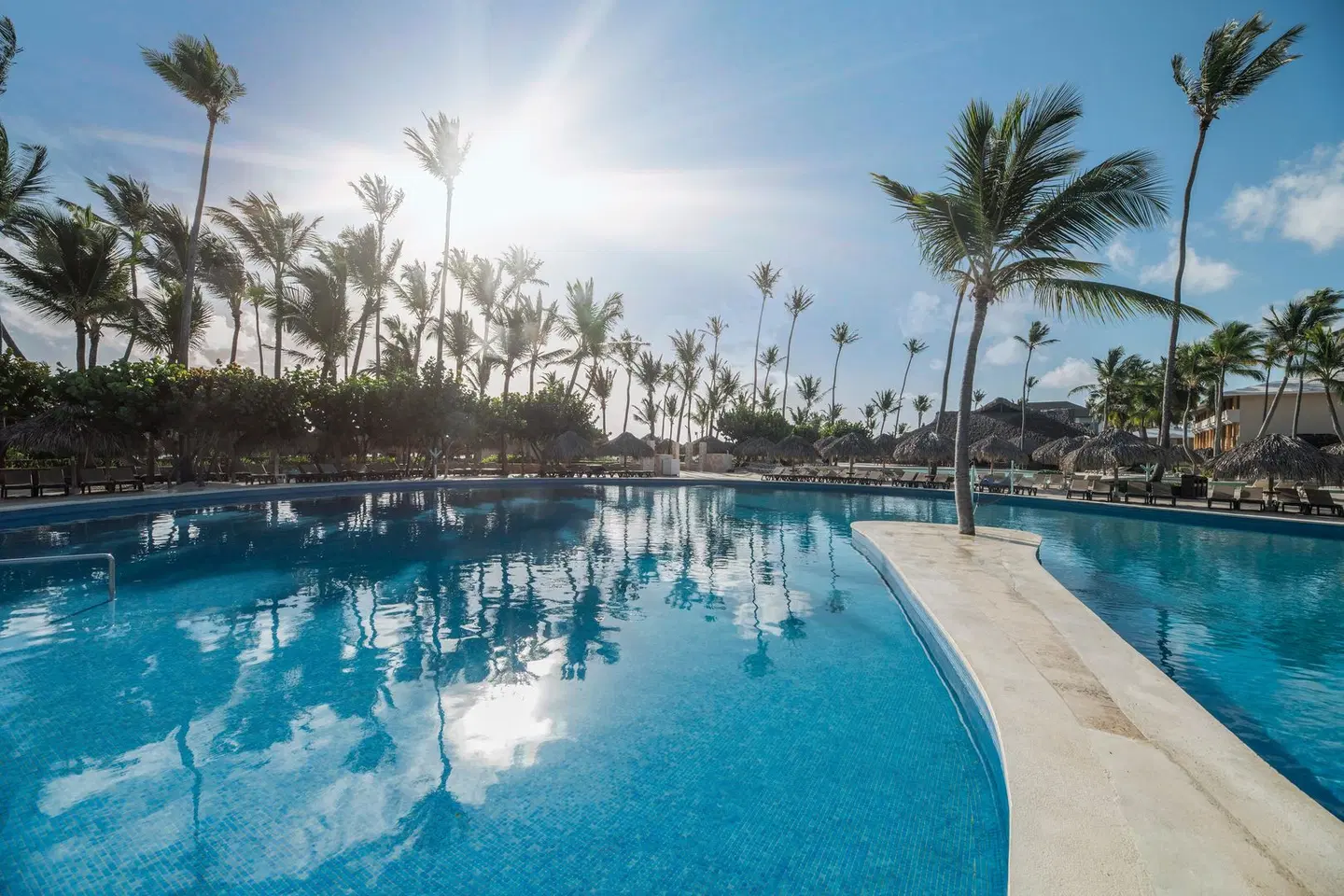 Iberostar Waves Punta Cana OUTDOOR_POOL