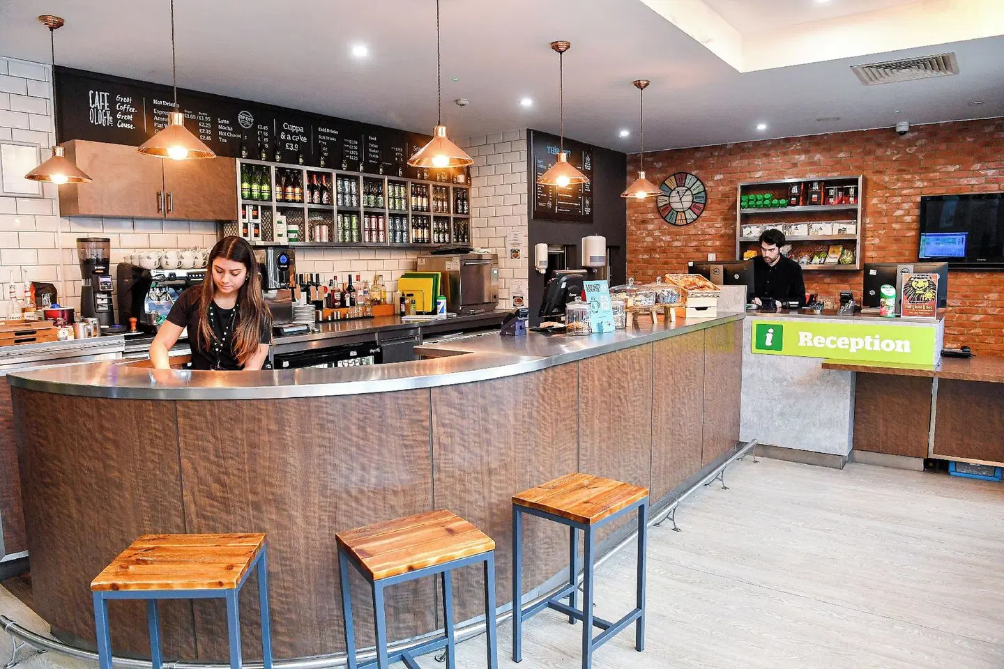 YHA London St Pancras Bar