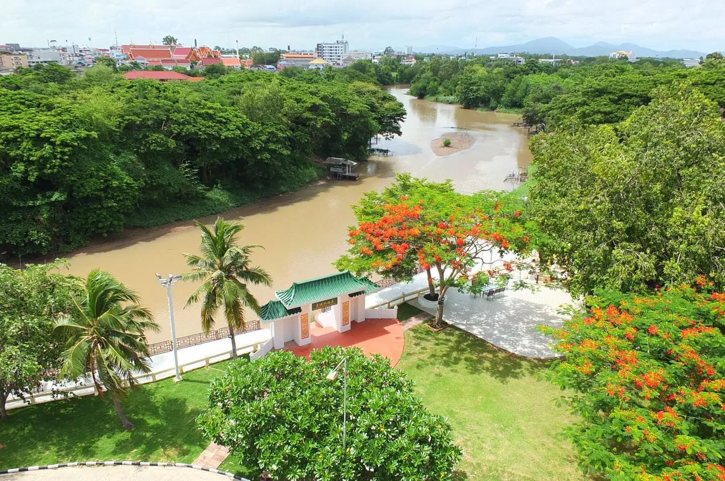 Madina Rayong Hotel Garten