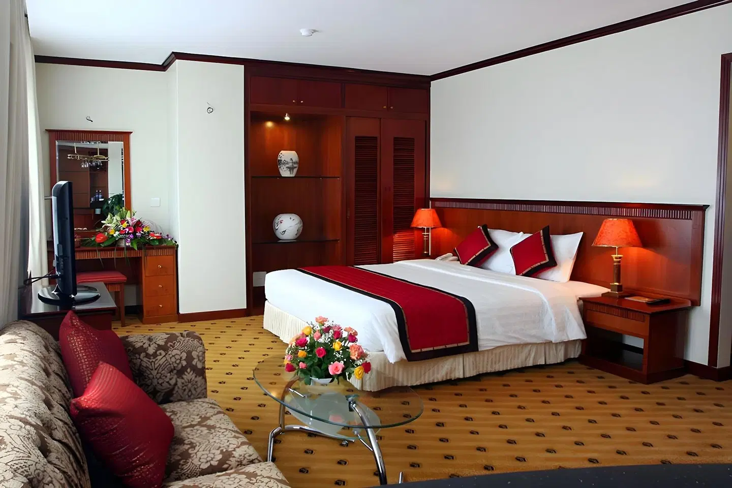Sunny Hotel 1 ROOM_EXAMPLE
